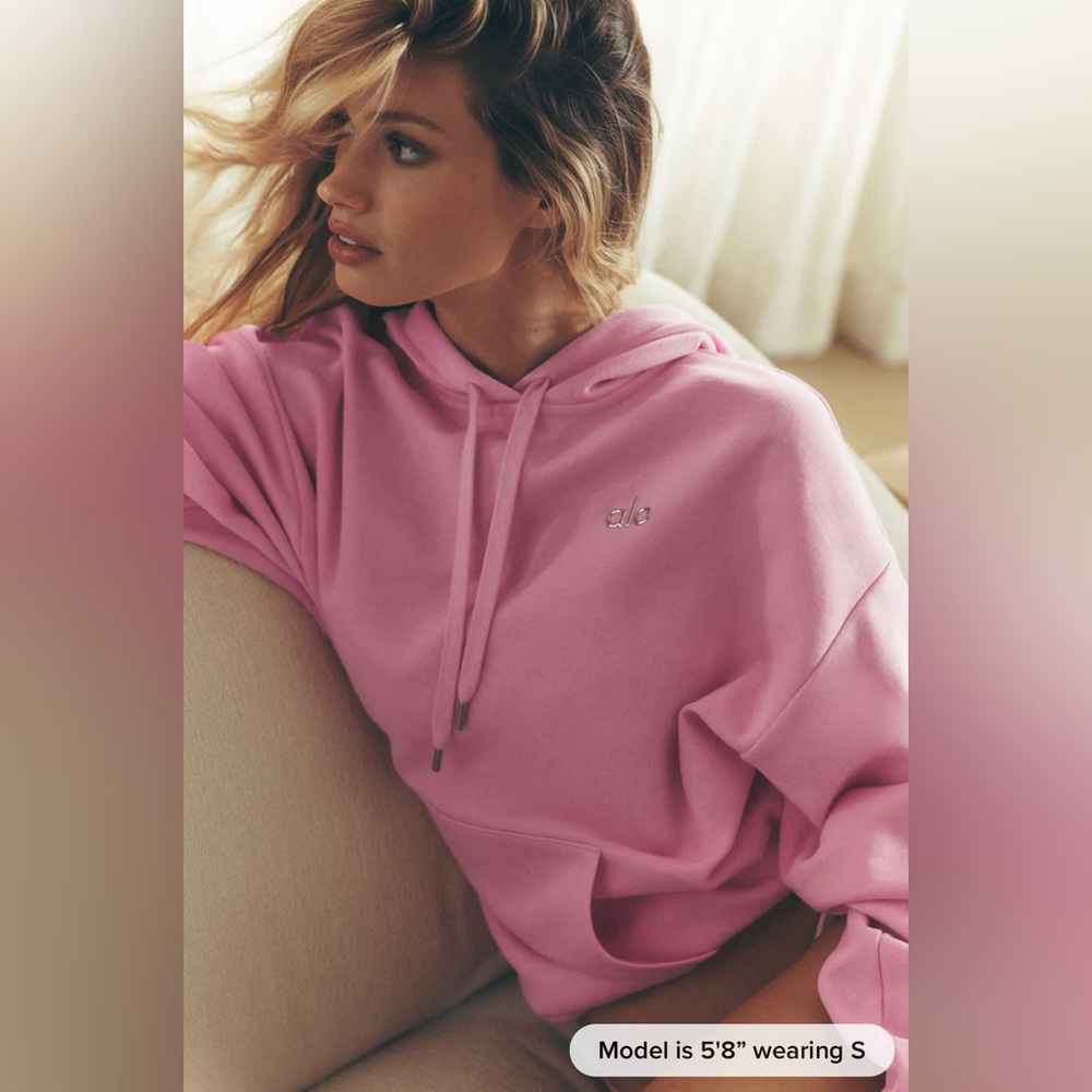 NWT Sold Out Alo Sweet Pink Accolade Hoodie